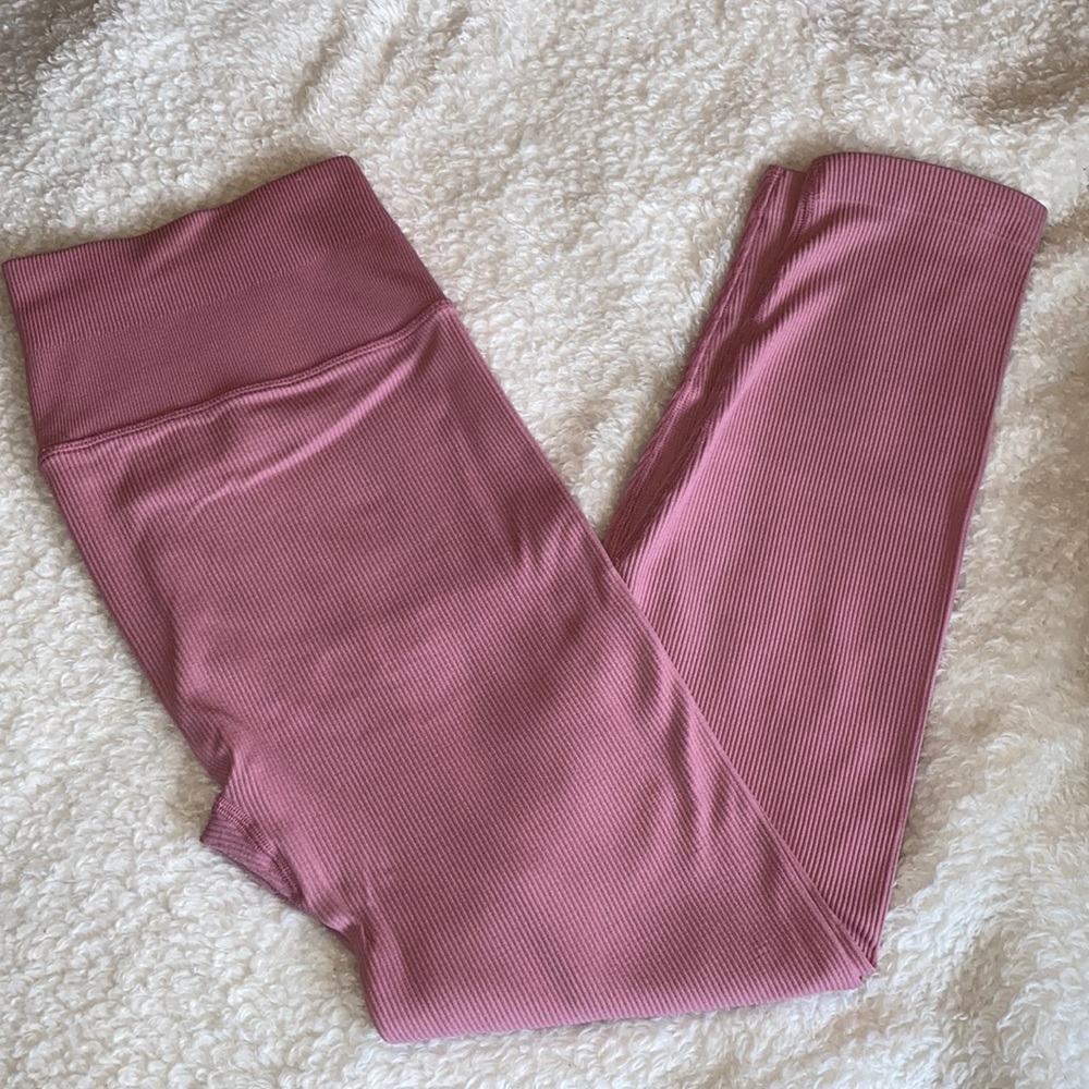 ON SALE! Victoria’s Secret Pink Ribbed Leggings sport, high waist